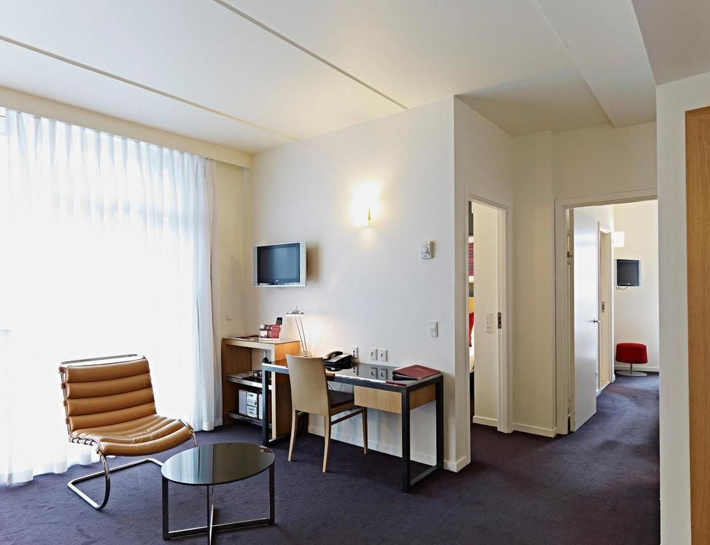 Aparthotel Adina